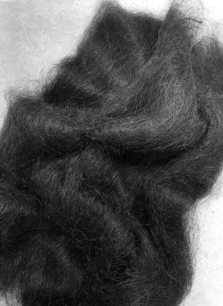 jasmin-sermonet-human-material-loop-human-hair-yarn